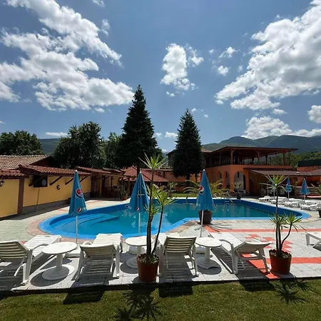 Hotel Paradise 3*
